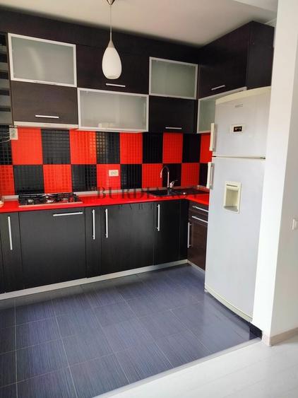 Apartament cu 2 camere decomandat în Moșilor