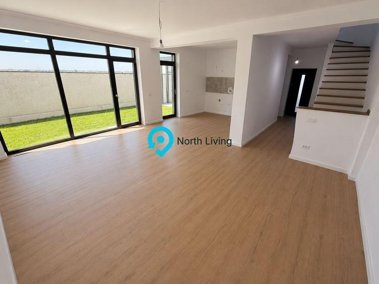 Duplex cu 5 camere cu Canalizare în Central