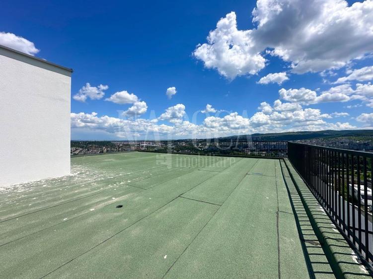 Duplex cu 4 camere cu Canalizare în Grigorescu