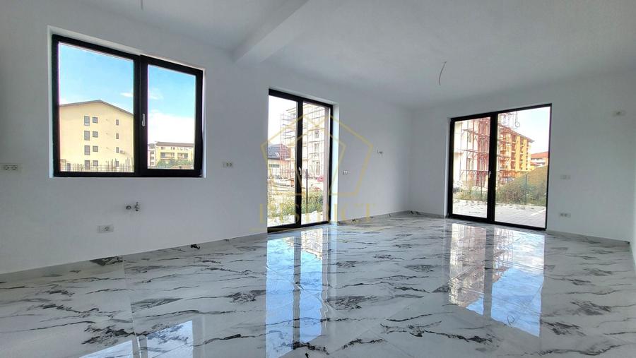 Apartament cu 2 camere semidecomandat în Giroc