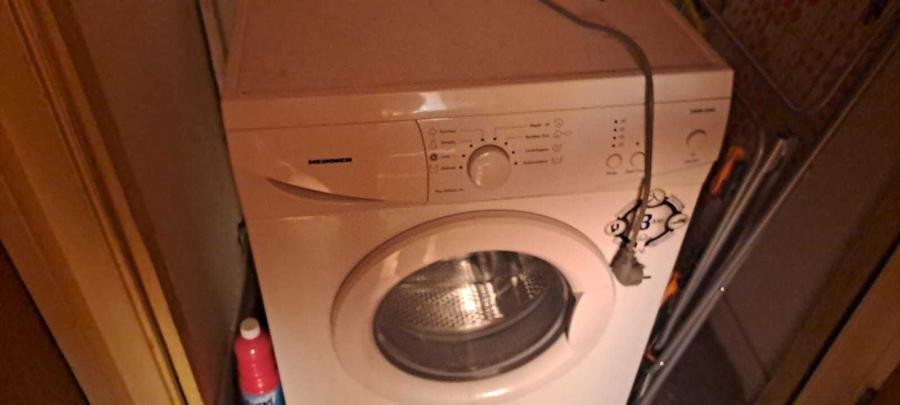 Apartament cu 2 camere semidecomandat în Craiovei
