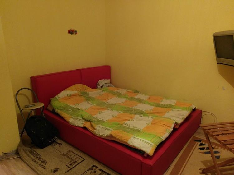 Garsonieră decomandată în Uiești