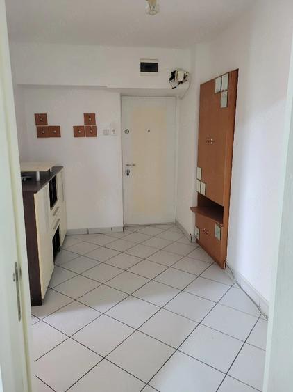 Apartament cu 2 camere semidecomandat în Ultracentral