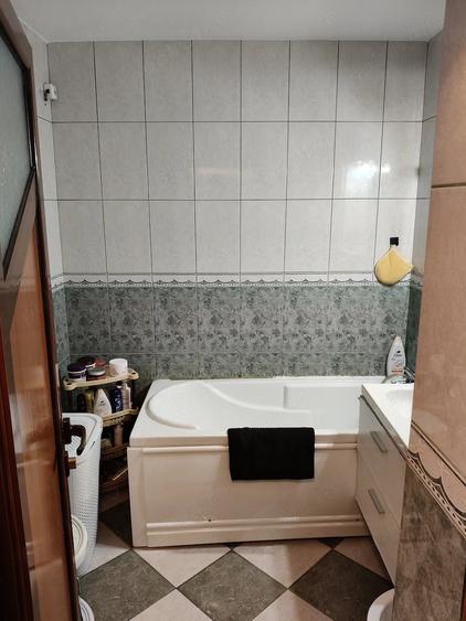 Apartament cu 2 camere decomandat în Pădurii