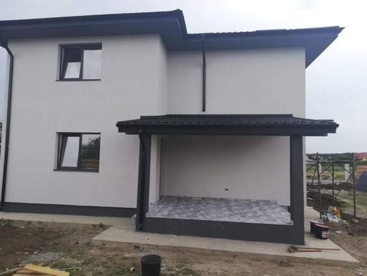 Casă cu 4 camere în Valea Ursului