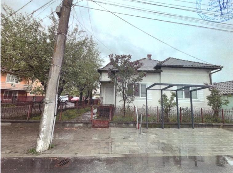 Casă cu Teren 542 Mp în Central