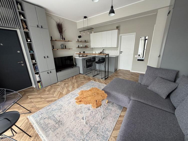 Apartament cu 2 camere semidecomandat în Iosia