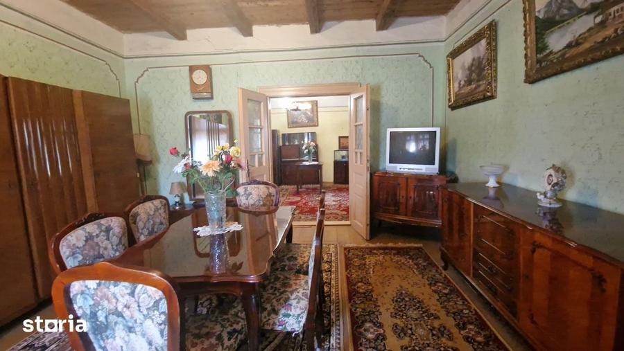 Casă cu 4 camere cu Teren 1439 Mp în Bocsig
