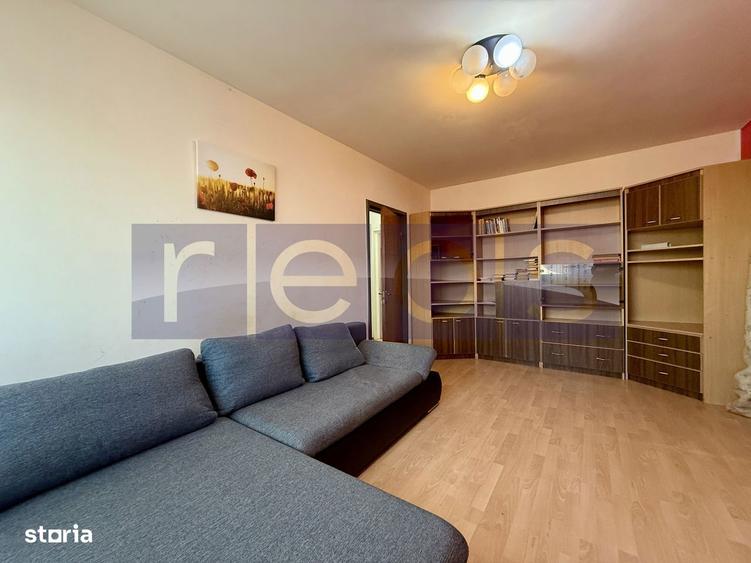 Apartament cu 3 camere semidecomandat, mobilat în Dristor