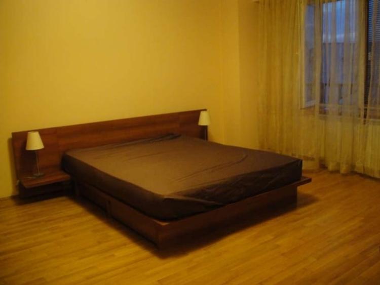 Apartament cu 2 camere semidecomandat în Tineretului