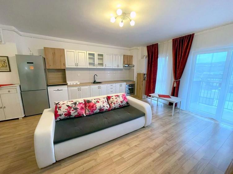 Apartament cu 2 camere semidecomandat, mobilat în Mărăști