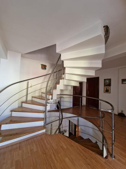 Splaiul Unirii - Calea Vitan- Mihai Bravu - Vila moderna - 330 mp, P+1E+M, garaj - 15