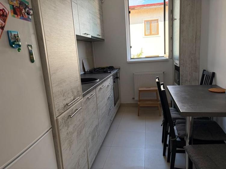 Apartament cu 2 camere decomandat în Fundeni