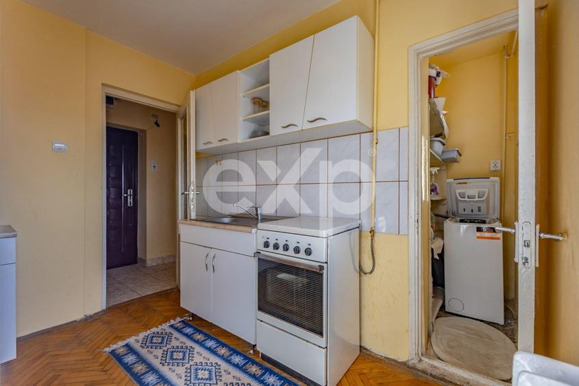 Apartament cu 3 camere semidecomandat în Șagului