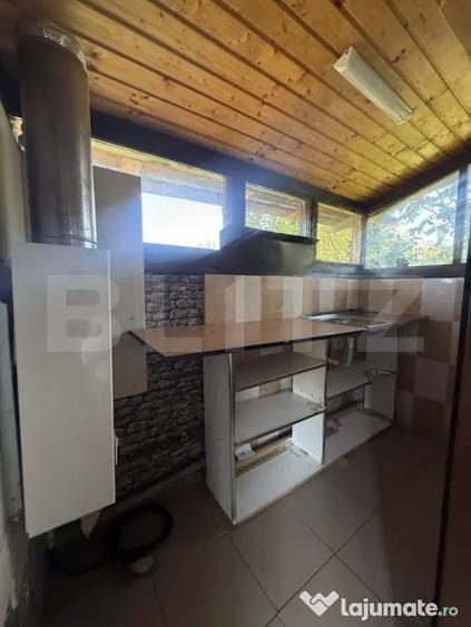 Proprietate de poveste cu piscina, ciubar ?i casu?a i - 16