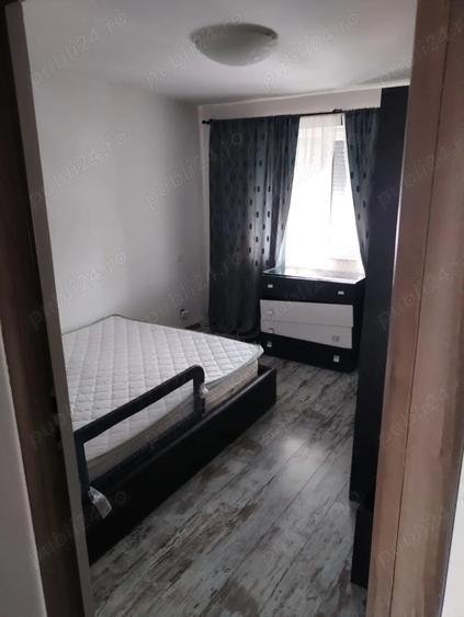 Apartament cu 4 camere decomandat în Centrul Vechi