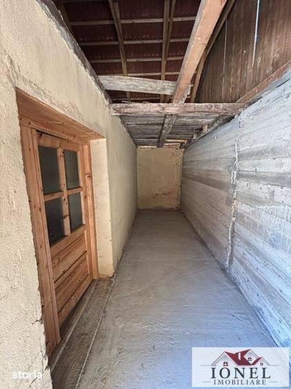 Casă cu 3 camere cu Teren 87271 Mp în Săsciori