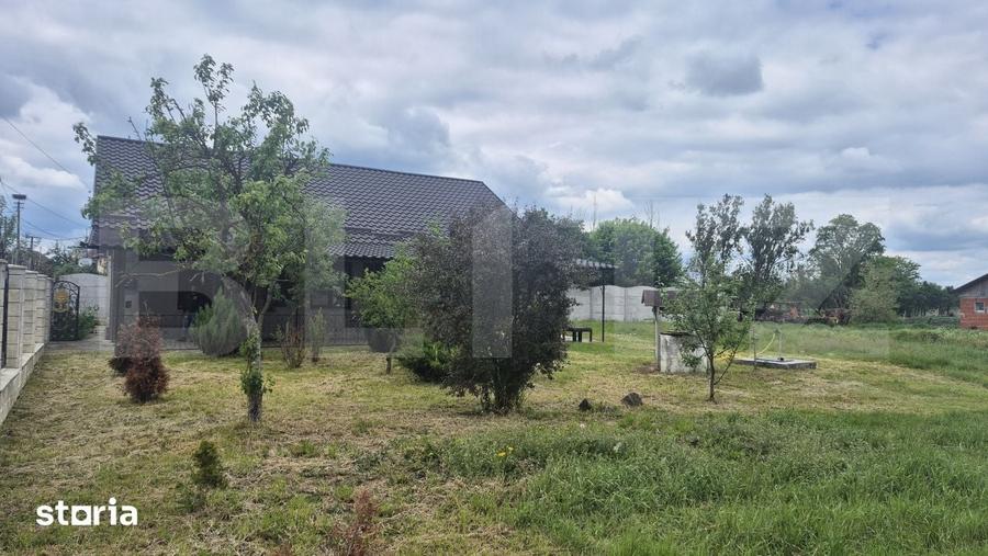 Casă cu 3 camere cu Teren 2918 Mp în Doba