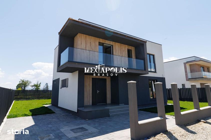 Casă cu 4 camere cu Teren 525 Mp în Sânpetru