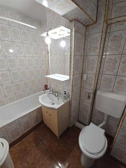 Apartament cu 3 camere decomandat, mobilat în Astra