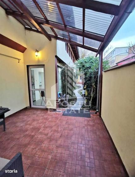 Casă cu 4 camere în Sânnicolau Mare