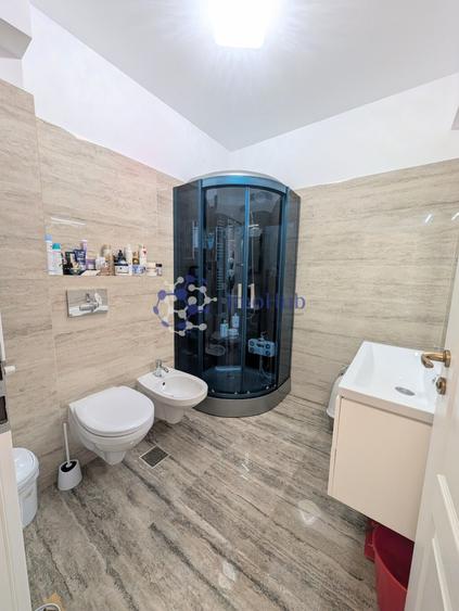 Apartament cu 3 camere, mobilat în Cug
