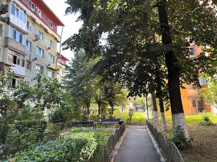 Apartament cu 3 camere decomandat în Nord