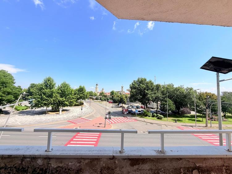 Apartament 2 camere, 60 mp, etaj 1,vedere panoramică la Parcul Cetății - 2