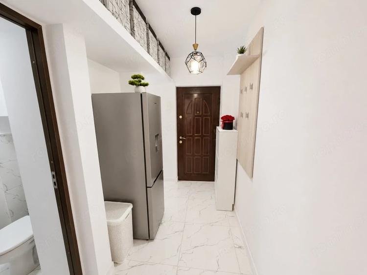 Apartament cu 2 camere nedecomandat în Craiovei