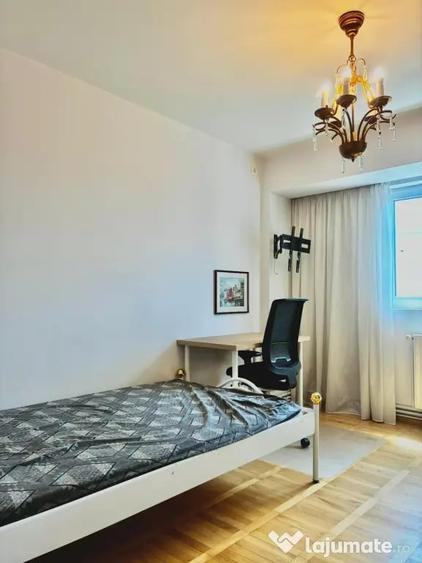Apartament cu 4 camere decomandat în 13 Septembrie