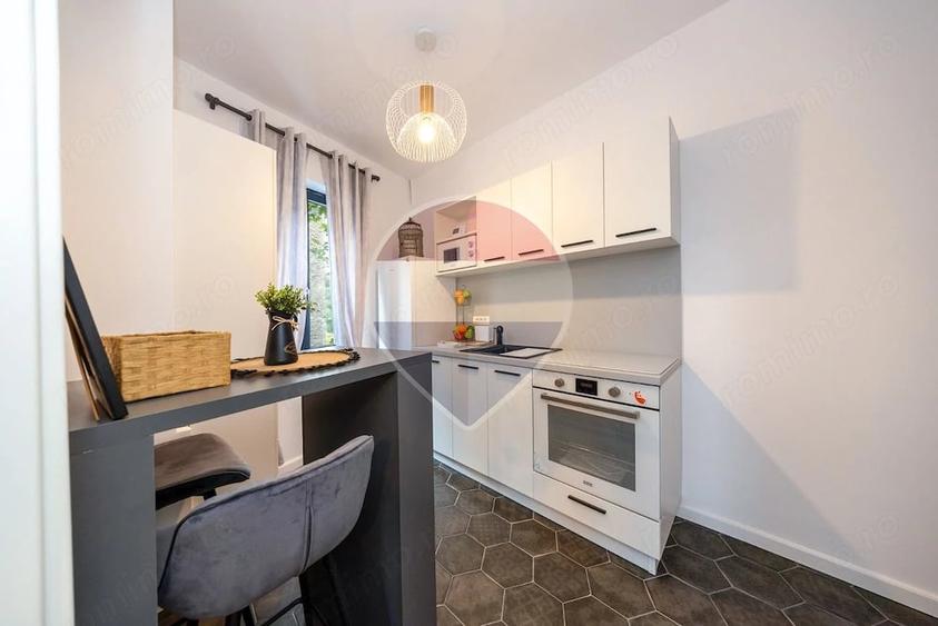 Apartament cu 2 camere semidecomandat în Brașovul Vechi