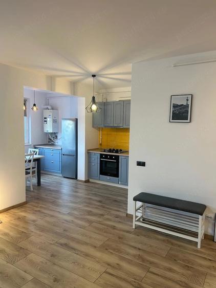 Apartament cu 2 camere decomandat în Florești