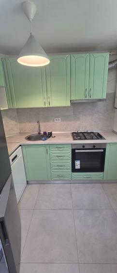Apartament cu 2 camere semidecomandat, mobilat în Politehnica