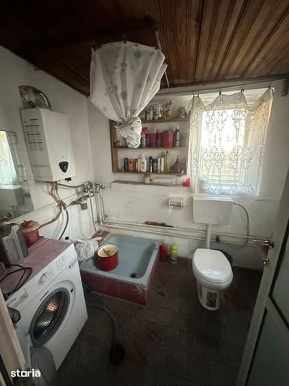 Casă cu 4 camere cu Teren 410 Mp în Central
