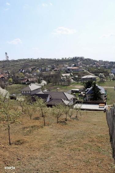Casă cu 4 camere în Oncea