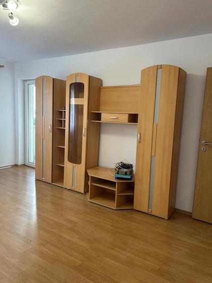 Garsonieră decomandată în Zorilor
