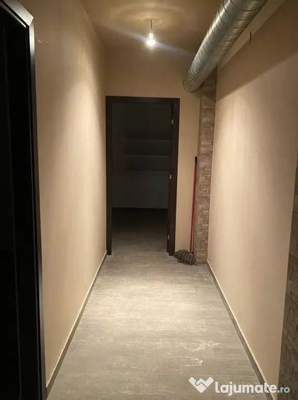 Spațiu comercial, de 140 mp, în Lipscani