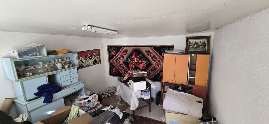 Casa in frumuselul la 6.5km de podu turcului
