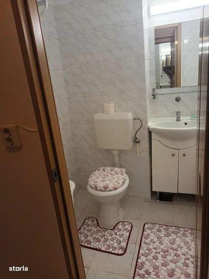 Apartament cu 2 camere semidecomandat, mobilat în Titan