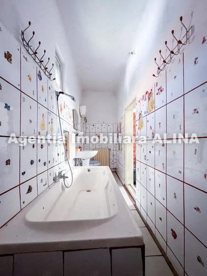 Casă cu 3 camere cu Teren 744 Mp în Criș