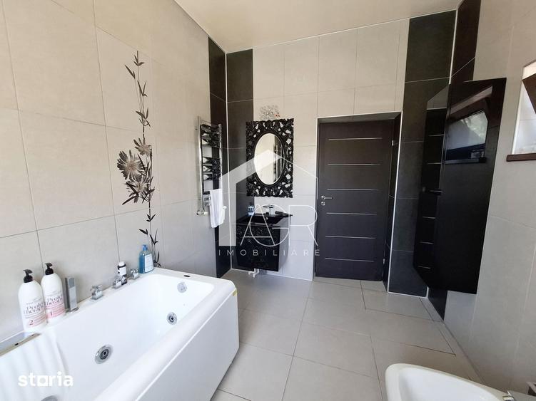 Casă cu 4 camere cu Teren 1000 Mp în Păulești