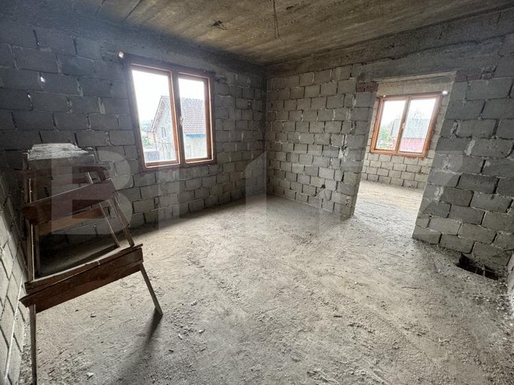 Casă individuală cu 4 camere cu Garaj în Filiași