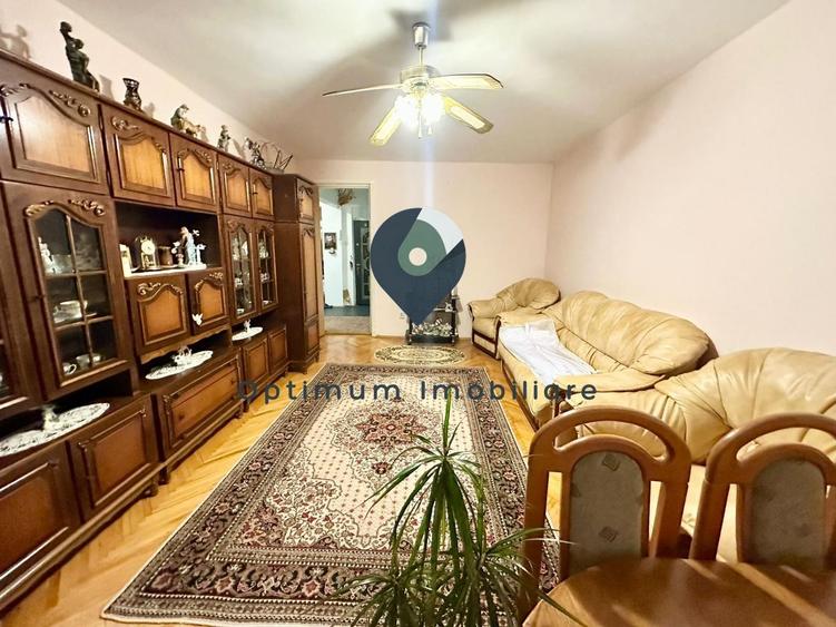Apartament cu 3 camere decomandat, mobilat în Zorilor