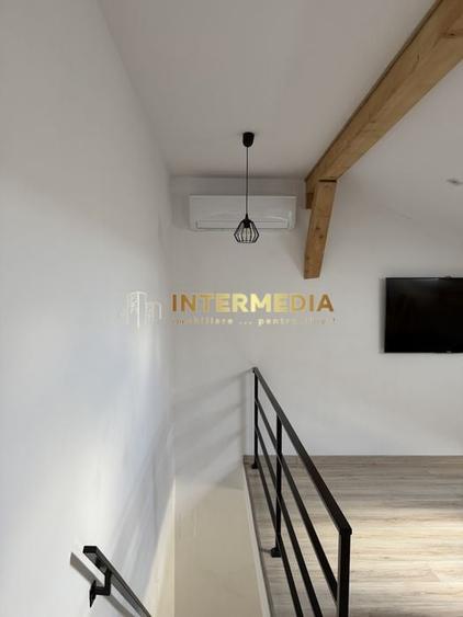 Apartament cu 3 camere decomandat, mobilat în Central