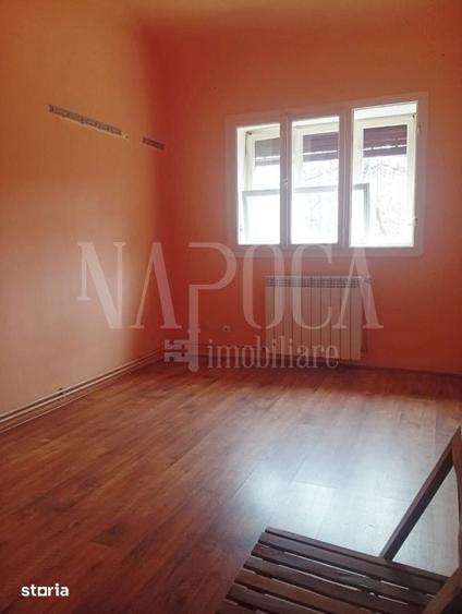 Casă cu 5 camere cu Teren 349 Mp în Iorga