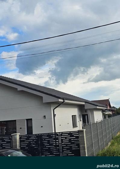 Casă cu 3 camere cu Teren 370 Mp în Moșnița Veche
