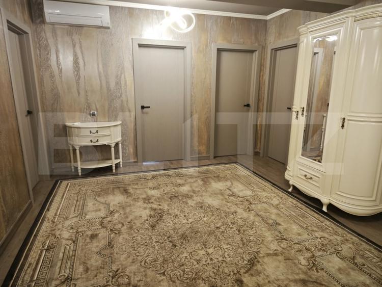 Apartament cu 3 camere decomandat, mobilat în Central