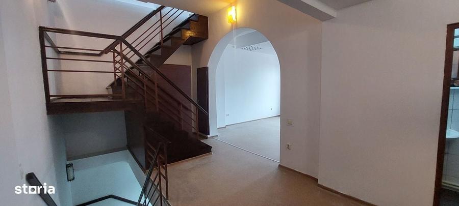 Spațiu comercial, de 157 mp, în Ultracentral