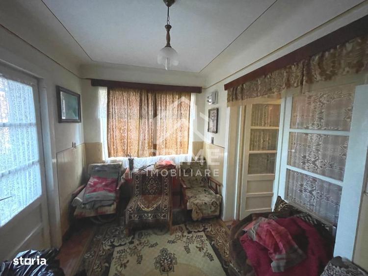 Casă cu 4 camere în Suseni