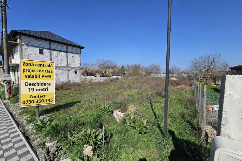 Teren de 703 mp, în Valea Dacilor